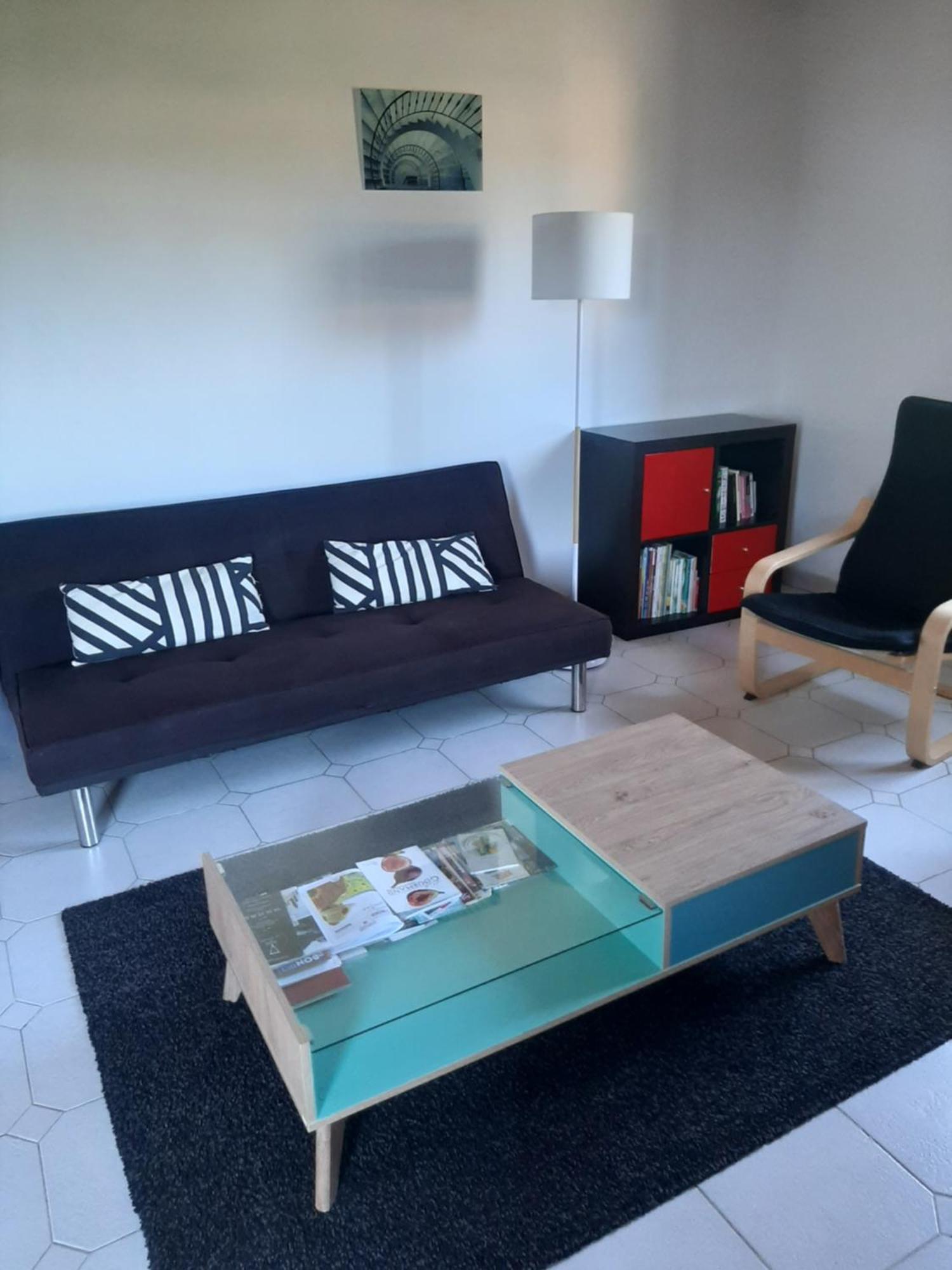 Appartement Avec Grand Jardin Et Parking, Uzes Exterior photo
